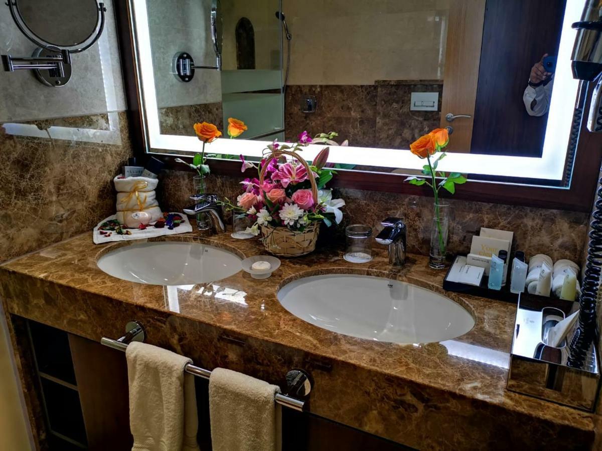 Hotel Golden Tulip Media