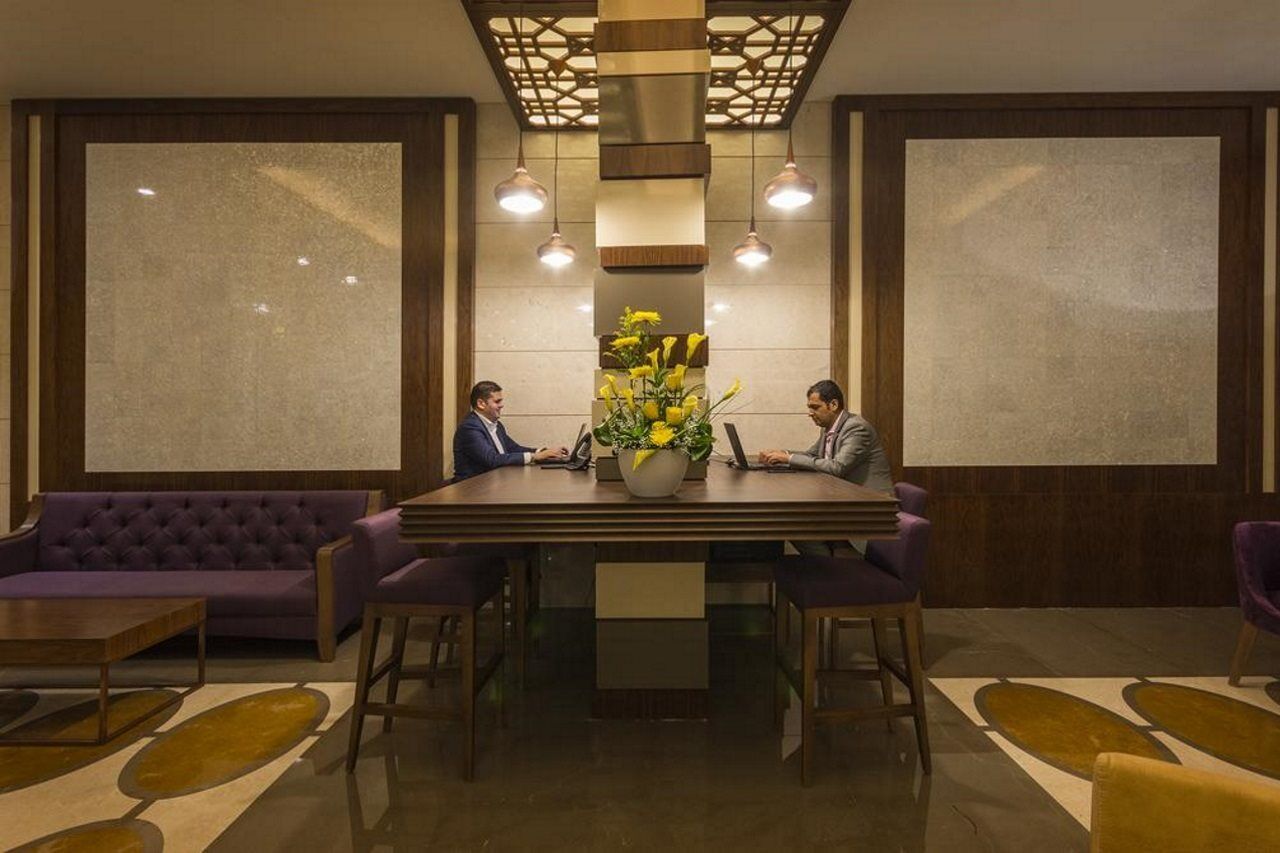 Golden Tulip Media Hotel Dubai