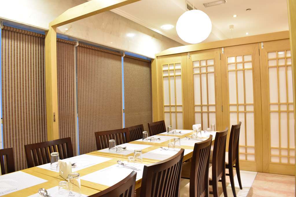 Golden Tulip Media Hotel Dubai