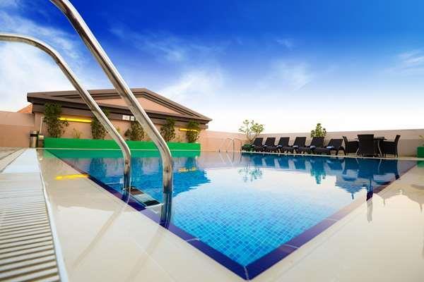 Golden Tulip Media 4* Dubai